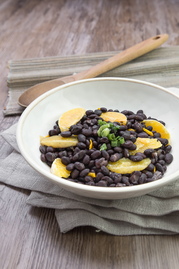 No soak black beans recipe. Requires minimal effort, 8 ingredients, and pressure cooker. Flavorful, healthy black beans, ready in 60 minutes.