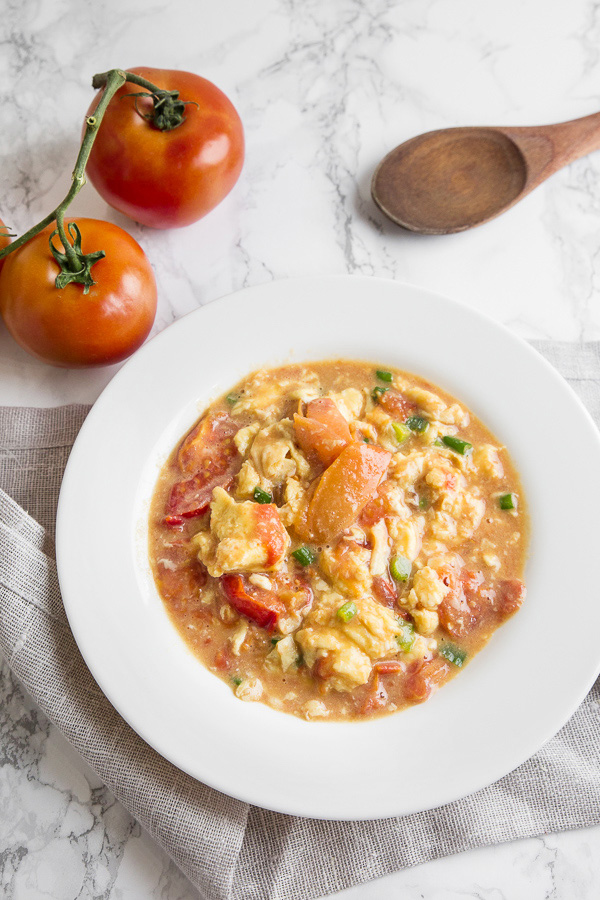 Ultimate comfort food. Juicy tomatoes meshed with fluffy scrambled eggs. Perfect over rice or pasta.