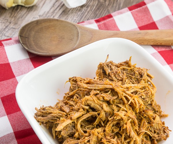 Make your own flavorful dry rub and BBQ sauce with this pulled pork recipe! Mouthful of boldly sweet, salty, and spicy juice ooze out of moist and tender pulled pork. Irresistible! Perfect with sandwiches, wraps, rice, or ANYTHING.